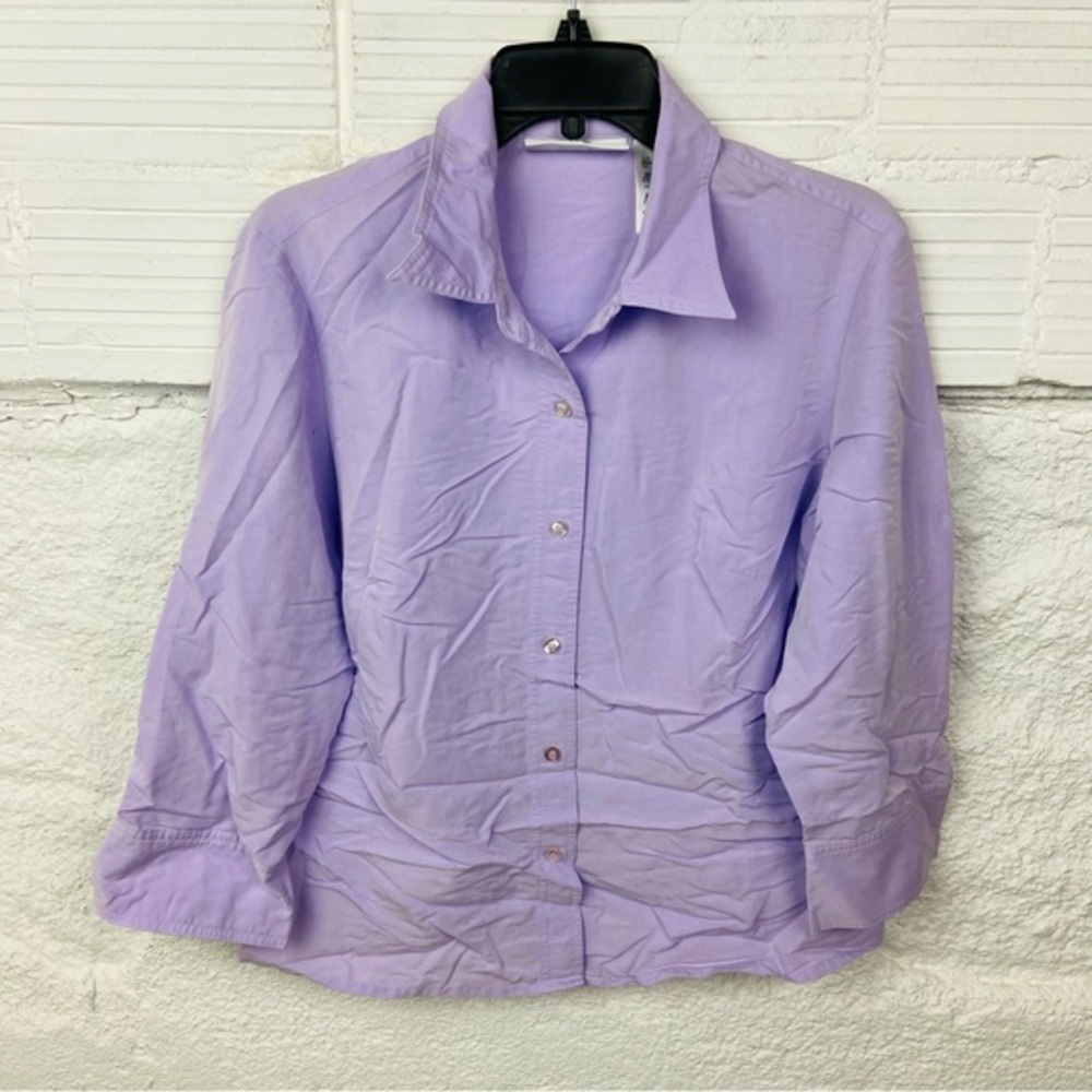 First issue Lavender pastel purple button up blouse size large